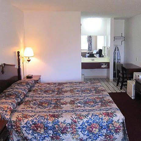 Royal Inn Albany 객실 사진